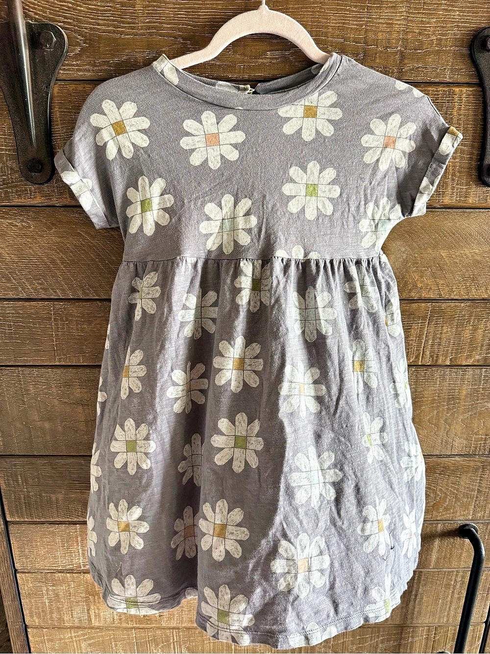 Little Co. by Lauren Conrad Floral Casual Dress in Gray & White Size 7